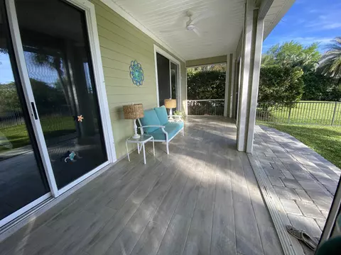 Exterior - 321 High Tide Dr, Saint Augustine, FL 32080 photo 6 of 12