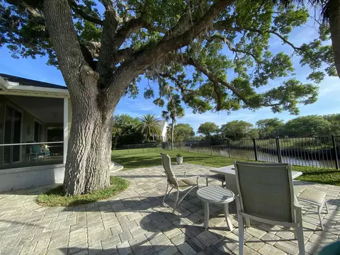 Exterior - 321 High Tide Dr, Saint Augustine, FL 32080 photo 8 of 12