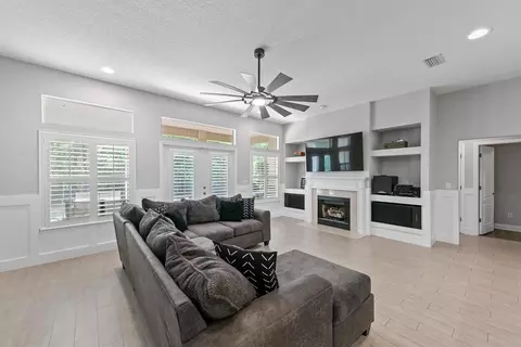 Living - 1468 Barrington Cir, Saint Augustine, FL 32092 photo 1 of 3
