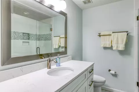 Bath - 8550 S A1a #102, Saint Augustine, FL 32080 photo 2 of 3