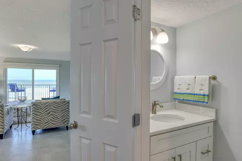 Bath - 8550 S A1a #102, Saint Augustine, FL 32080 photo 1 of 3