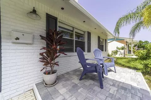 Exterior - 39 Sea Park Dr, Saint Augustine, FL 32080 photo 3 of 10