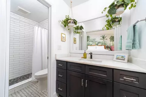 Bath - 39 Sea Park Dr, Saint Augustine, FL 32080 photo 1 of 4