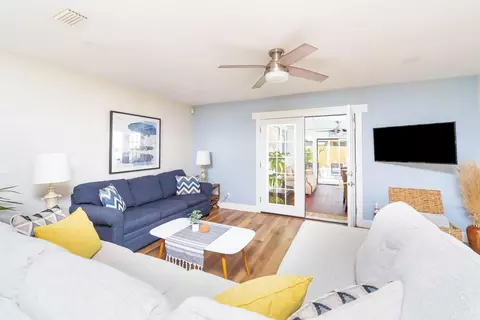 Living - 39 Sea Park Dr, Saint Augustine, FL 32080 photo 2 of 3