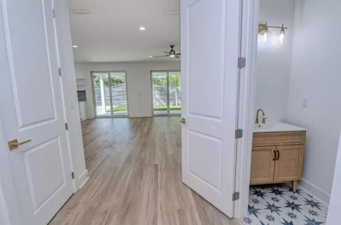 Entry Way - 410 D St, Saint Augustine, FL 32080 photo 3 of 4