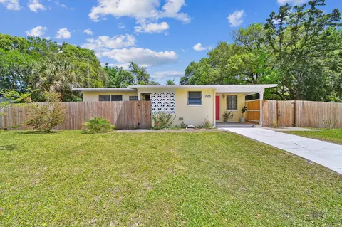 Exterior - 1300 Francis St, Saint Augustine, FL 32084 photo 1 of 18