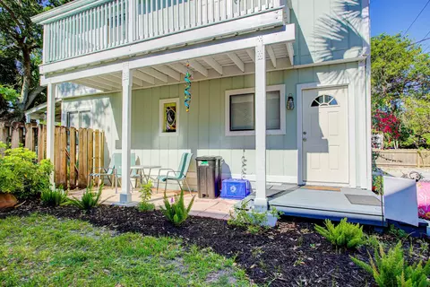213 A St, Saint Augustine, FL 32080 photo 4