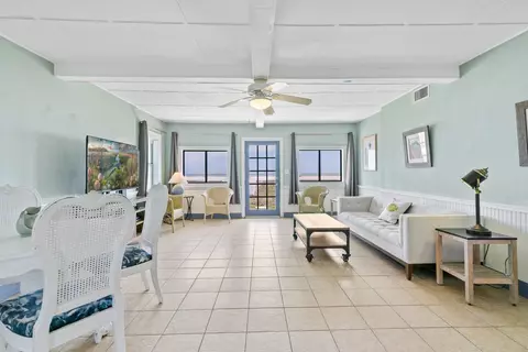 Living - 9119 Old A1a, Saint Augustine, FL 32080 photo 1 of 3