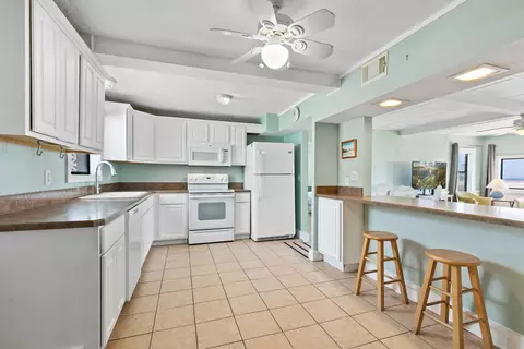 Kitchen - 9119 Old A1a, Saint Augustine, FL 32080 photo 4 of 5