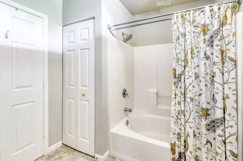 Bath - 1080 Bella Vista Blvd, Saint Augustine, FL 32084 photo 3 of 3