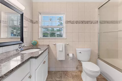 Bath - 12 13th St, Saint Augustine Beach, FL 32080 photo 5 of 13