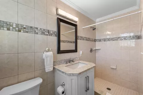 Bath - 12 13th St, Saint Augustine Beach, FL 32080 photo 3 of 13