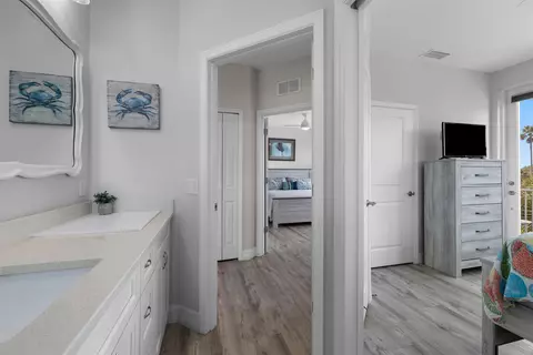 Bath - 12 13th St, Saint Augustine Beach, FL 32080 photo 13 of 13