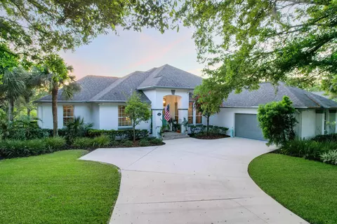 Exterior - 245 Fiddlers Point Dr, Saint Augustine, FL 32080 photo 1 of 12