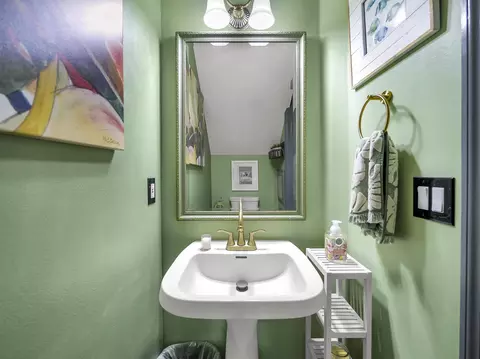 Bath - 245 Fiddlers Point Dr, Saint Augustine, FL 32080 photo 6 of 6