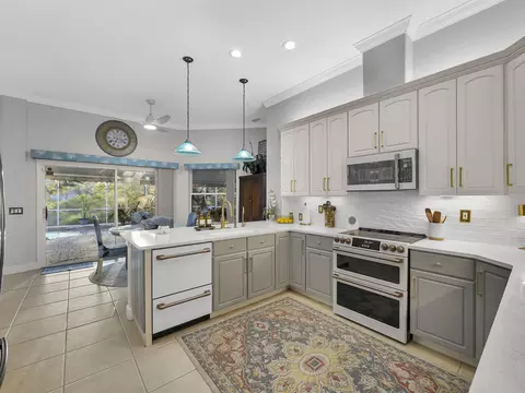 Kitchen - 245 Fiddlers Point Dr, Saint Augustine, FL 32080 photo 2 of 4