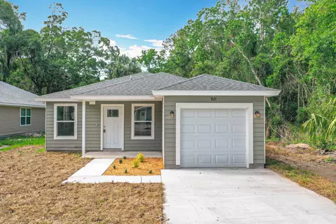 921 Helen St, Saint Augustine, FL 32084 photo 1
