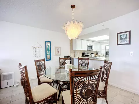 Dining - 4250 A1a S UNIT L-26, Saint Augustine, FL 32080 photo 2 of 4