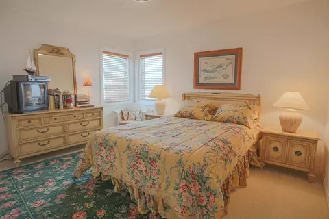 Bedroom - 120 Seychelles Ct, Saint Augustine, FL 32080 photo 7 of 9