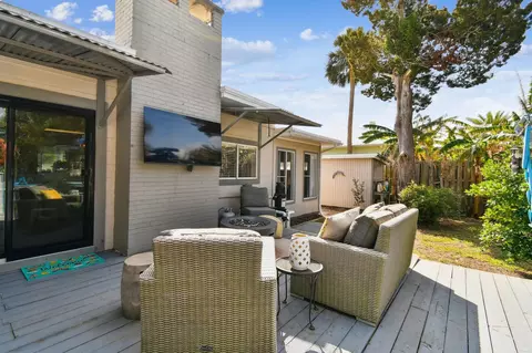 Exterior - 509 Arricola Ave, Saint Augustine, FL 32080 photo 4 of 12
