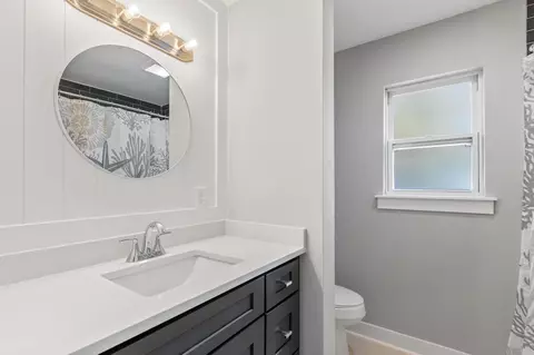 Bath - 112 2nd St, Saint Augustine, FL 32080 photo 1 of 2