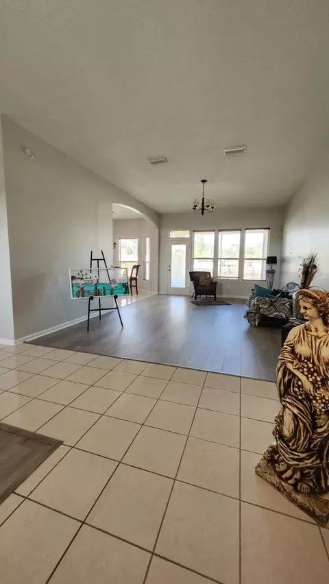 Entry Way - 708 Blackmoor Gate Ln, Saint Augustine, FL 32084 photo 2 of 7