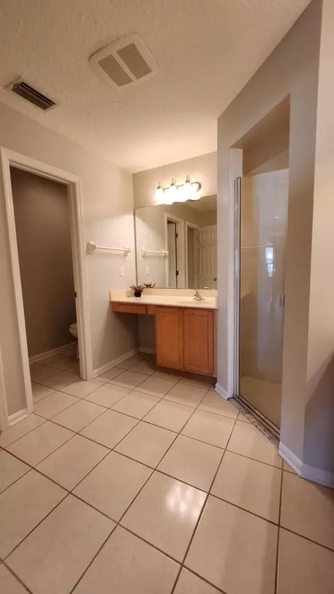 Bath - 708 Blackmoor Gate Ln, Saint Augustine, FL 32084 photo 2 of 9