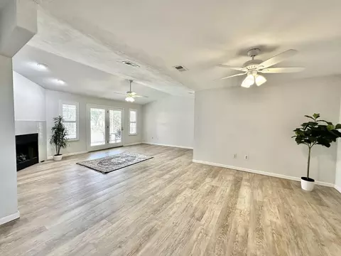 Living - 104 Falcon Rd, Saint Augustine, FL 32086 photo 3 of 7