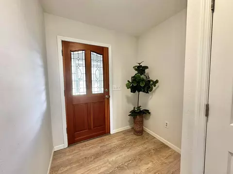 Entry Way - 104 Falcon Rd, Saint Augustine, FL 32086 photo 1 of 1