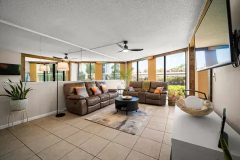 Living - 2 Dondanville Rd #115, Saint Augustine, FL 32080 photo 1 of 2