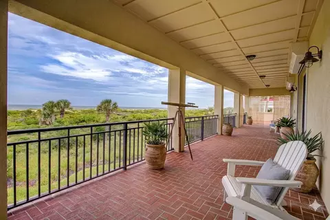 Exterior - 4 Oceanside Dr, Saint Augustine Beach, FL 32080 photo 6 of 12