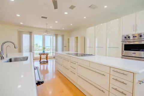 Kitchen - 4 Oceanside Dr, Saint Augustine Beach, FL 32080 photo 5 of 7