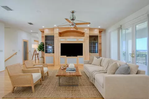 Living - 4 Oceanside Dr, Saint Augustine Beach, FL 32080 photo 6 of 7