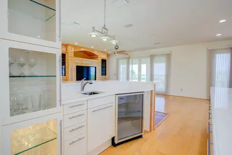 Kitchen - 4 Oceanside Dr, Saint Augustine Beach, FL 32080 photo 6 of 7