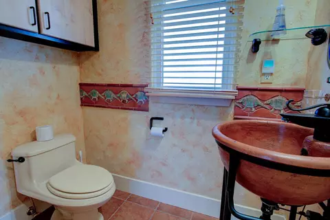 Bath - 4 Oceanside Dr, Saint Augustine Beach, FL 32080 photo 12 of 15
