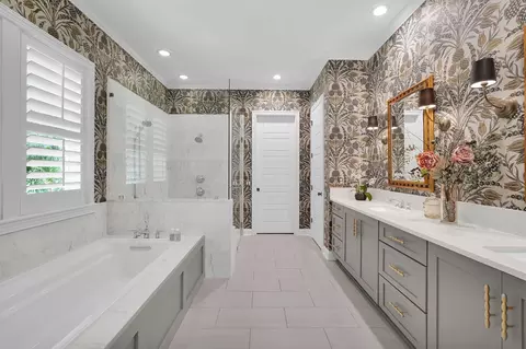 Bath - 111 Senora Ct, Saint Augustine, FL 32095 photo 2 of 10