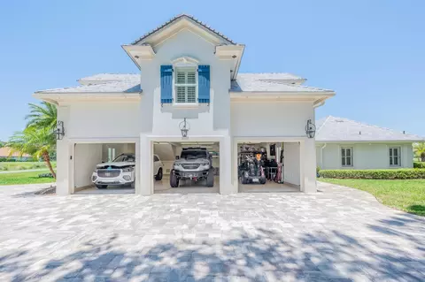 Exterior - 248 Marshside Dr, Saint Augustine, FL 32080 photo 3 of 27