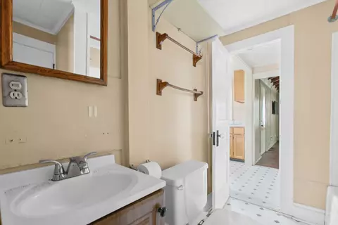 Bath - 31 33 Magnolia Dr, Saint Augustine, FL 32080 photo 4 of 4