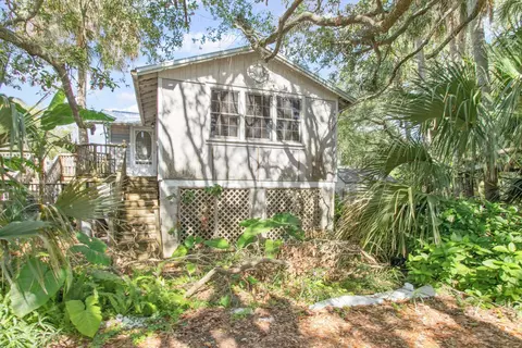 Exterior - 31 33 Magnolia Dr, Saint Augustine, FL 32080 photo 11 of 26