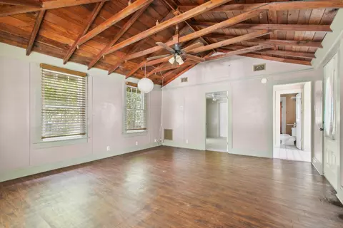 Living - 31 33 Magnolia Dr, Saint Augustine, FL 32080 photo 3 of 5