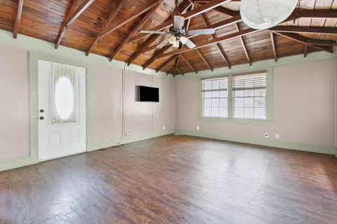 Living - 31 33 Magnolia Dr, Saint Augustine, FL 32080 photo 5 of 5