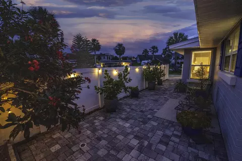 Exterior - 78 Surf Dr, Saint Augustine, FL 32080 photo 7 of 9