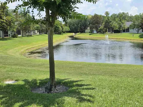 737 Crestwood Dr, Saint Augustine, FL 32086 photo 4