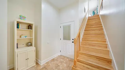 Entry Way - 918 Shore Dr, Saint Augustine, FL 32086 photo 2 of 3