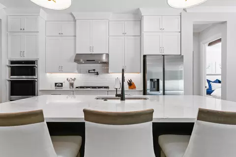 Kitchen - 233 Yorkshire Dr, Saint Augustine, FL 32092 photo 6 of 7