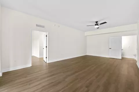 Living - 620 Shores Blvd, Saint Augustine, FL 32086 photo 9 of 10