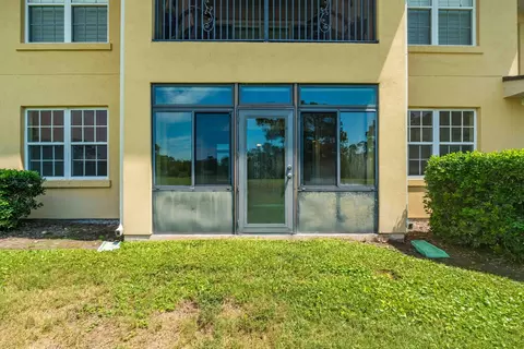 Exterior - 620 Shores Blvd, Saint Augustine, FL 32086 photo 7 of 13