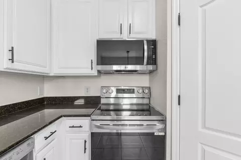 Kitchen - 620 Shores Blvd, Saint Augustine, FL 32086 photo 2 of 3