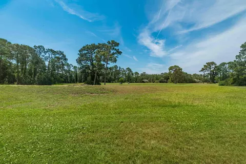 Exterior - 620 Shores Blvd, Saint Augustine, FL 32086 photo 8 of 13