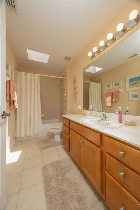 Bath - 132 Adela St, Saint Augustine, FL 32086 photo 4 of 7